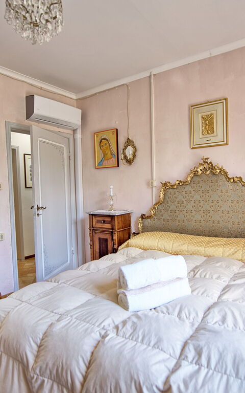 Villa Luciano: chambre à coucher