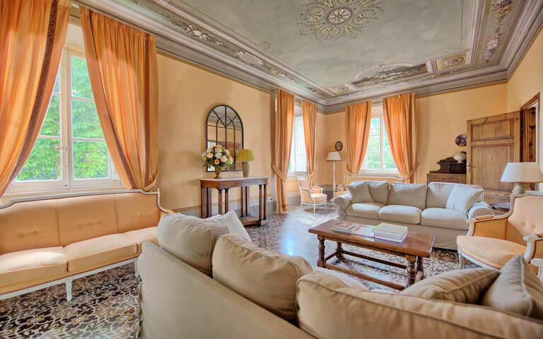 Villa Fiamma: Salon
