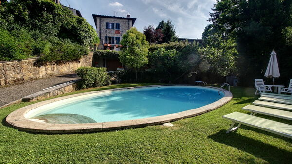 Villa Lucolena: bassin