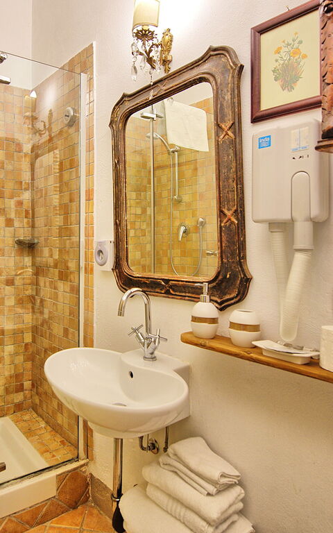 Villa Tenuta Lonciano: Salle de bain