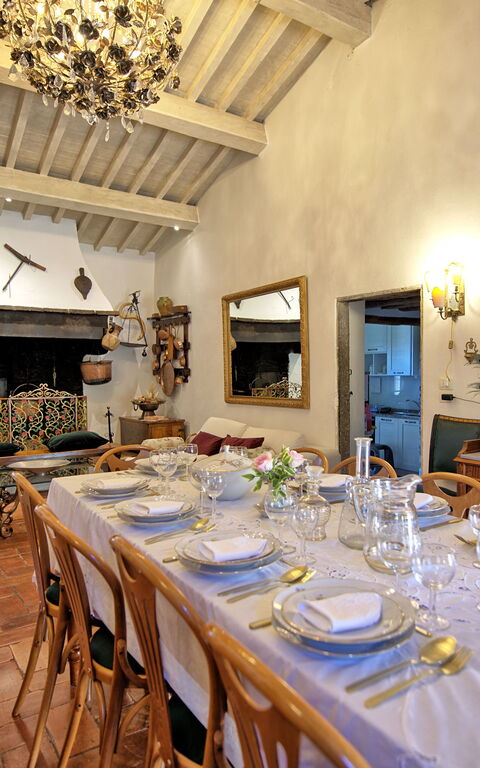 Villa Tenuta Lonciano: Salle à manger, Salon