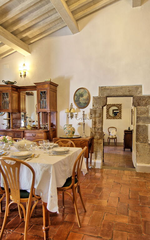 Villa Tenuta Lonciano: Salle à manger, Salon