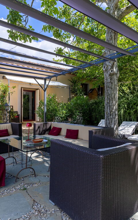 Villa Tenuta Lonciano: Balcon / Terrasse / Patio, Extérieur, Extérieurs, Jardin