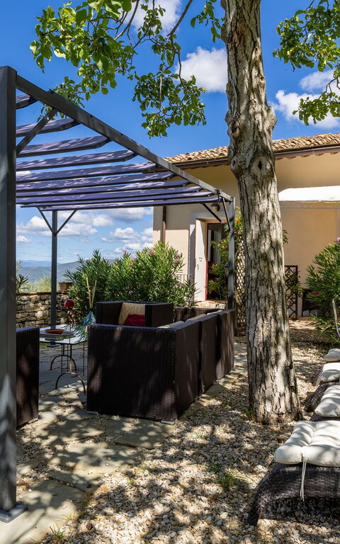 Villa Tenuta Lonciano: Balcon / Terrasse / Patio, Extérieur, Jardin