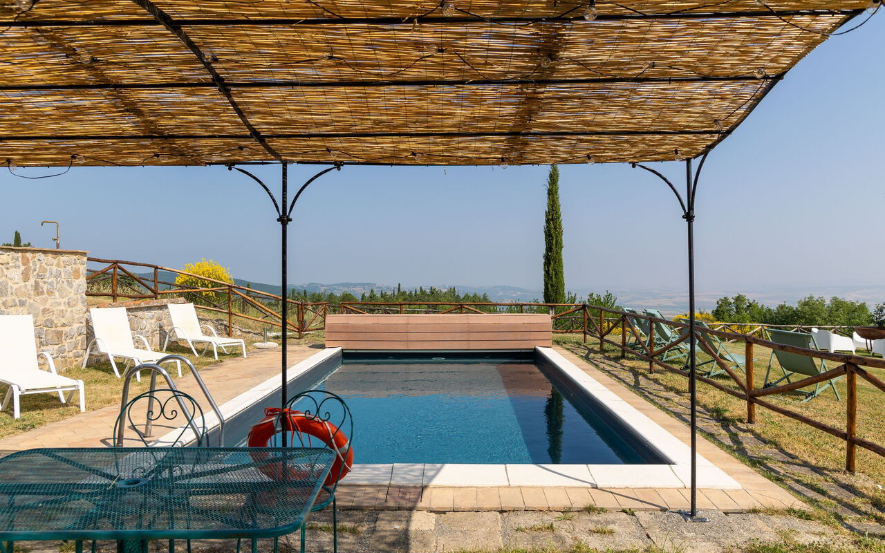 Villa San Michele: Balcon / Terrasse / Patio, bassin, Extérieur