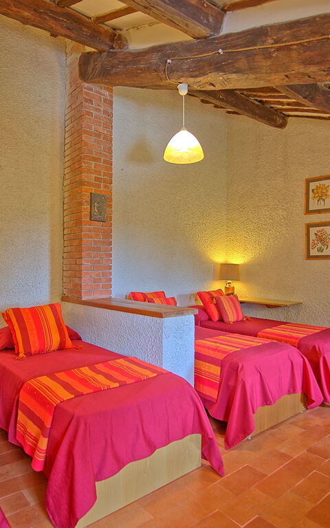 Villa Uccellaia: chambre à coucher