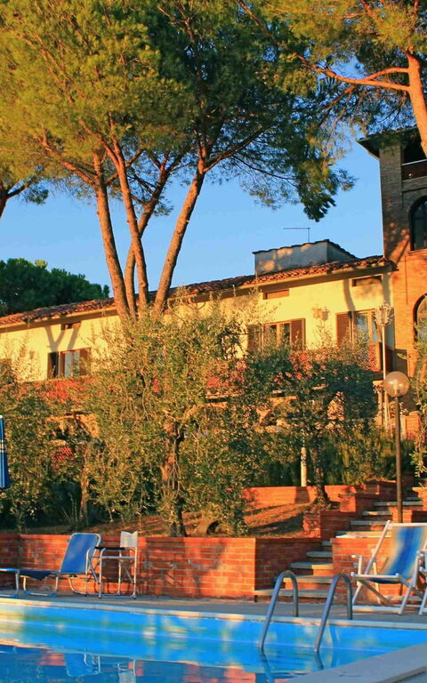 Villa Treppiè: bassin, Jardin