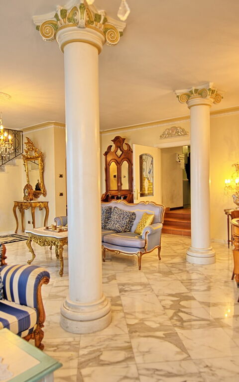 Villa Sophia: Salle à manger, Salon