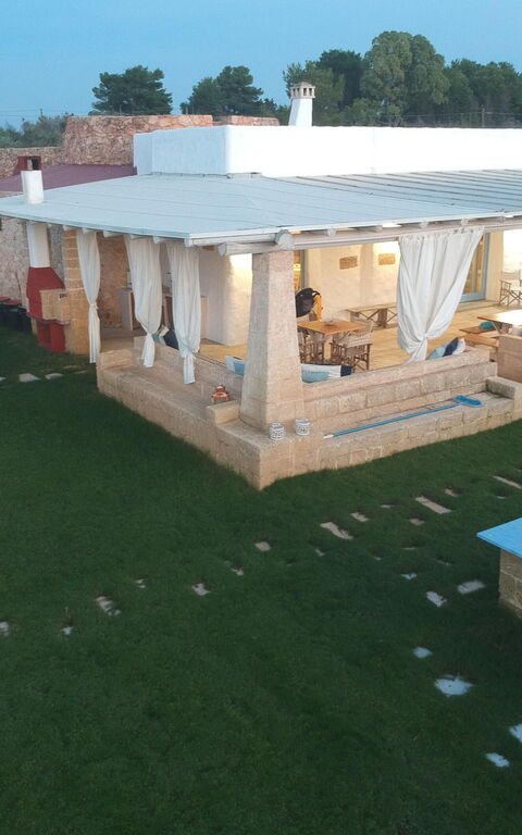 Trullo Torre Suda: Jardin