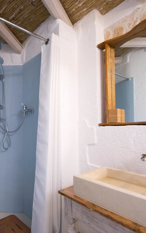 Trullo Torre Suda: Salle de bain