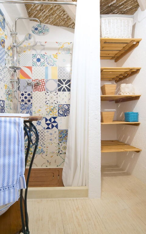Trullo Torre Suda: Salle de bain