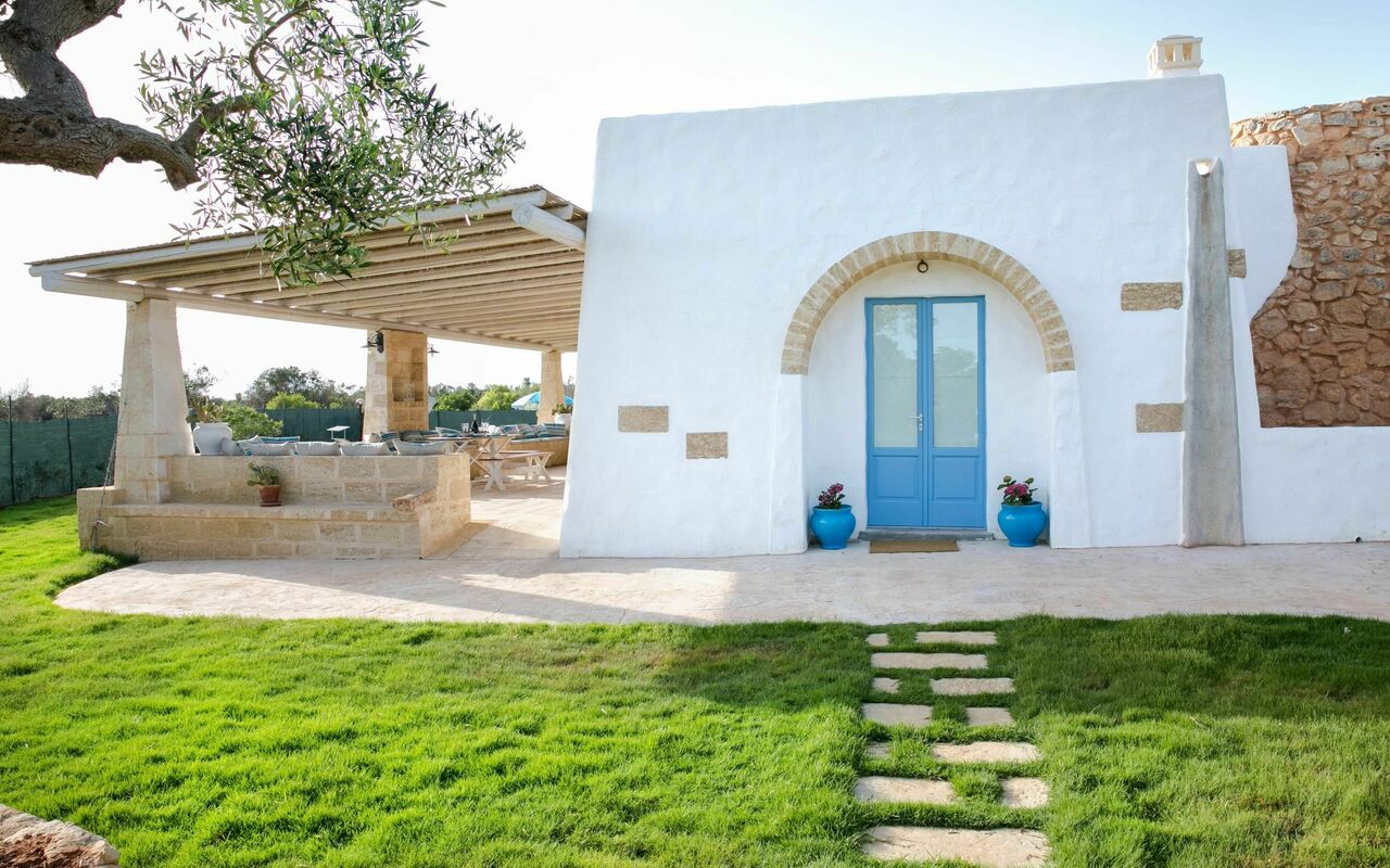Trullo Torre Suda: Extérieur, Jardin