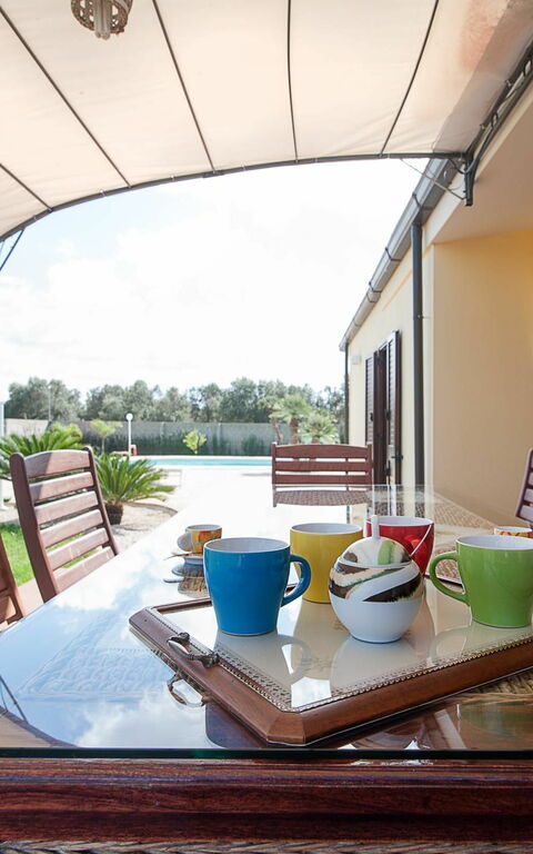 Meadow Luxury Villa: Extérieur, Jardin