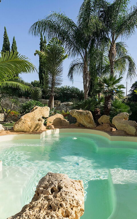 Villa Agorà: bassin, Jardin