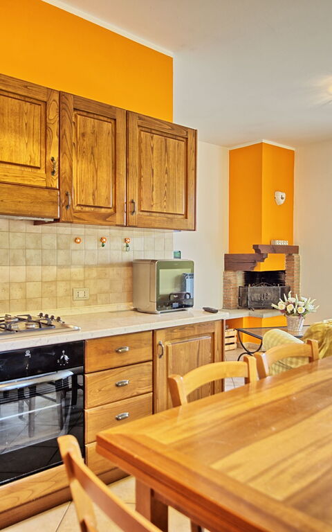 Casale Daniele: Cuisine, Salle à manger