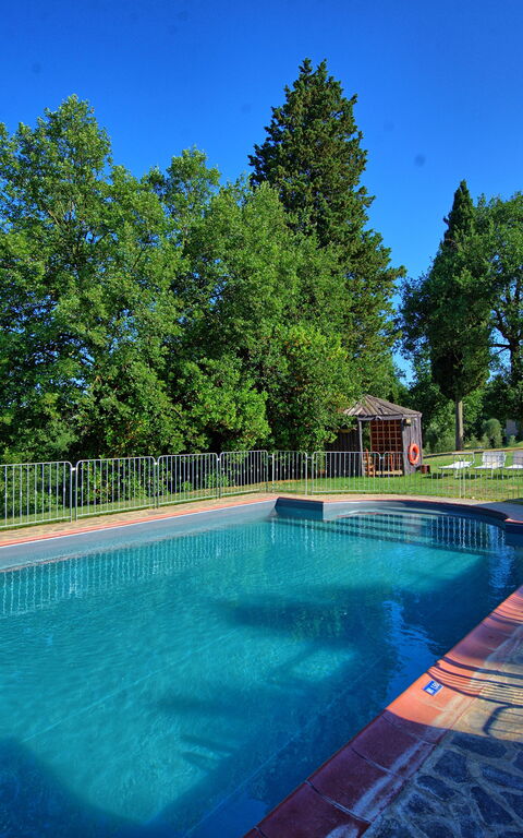 Villa Mario: bassin, Extérieur, Extérieurs