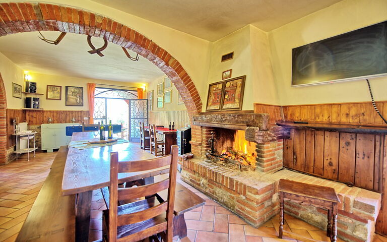 Villa Mario: Salle à manger, Salon