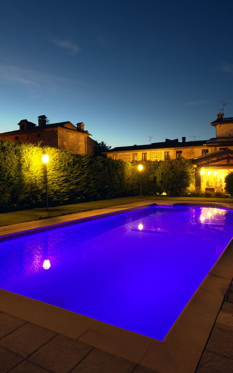 Casale Tiziano: bassin, Extérieur, Jardin