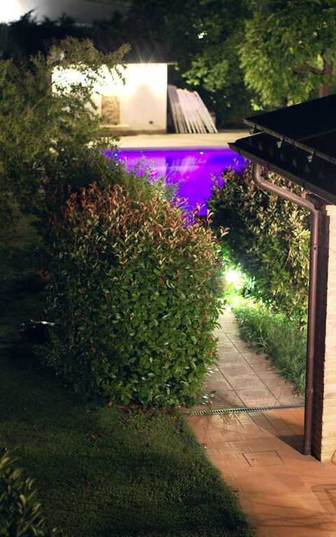 Casale Tiziano: Balcon / Terrasse / Patio, bassin, Extérieur, Jardin
