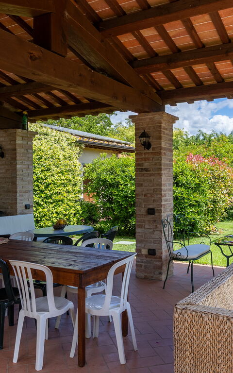 Casale Tiziano: Balcon / Terrasse / Patio
