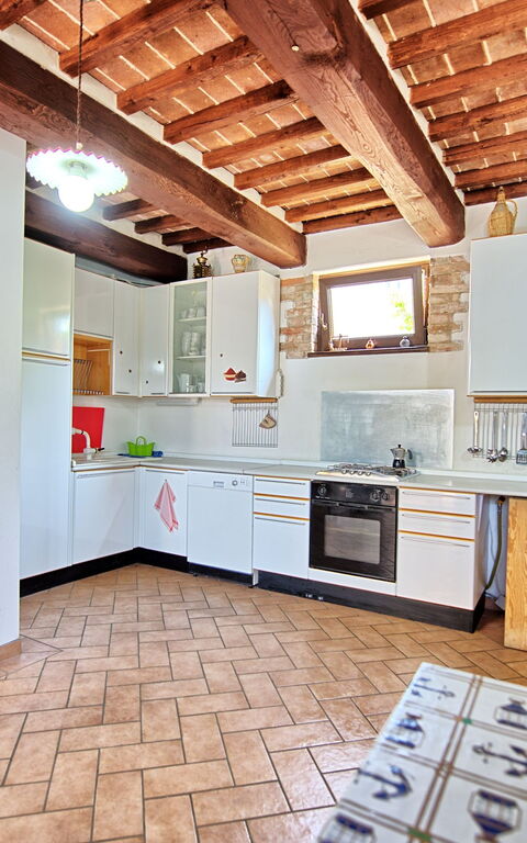 Casale Tiziano: Cuisine, Salle à manger