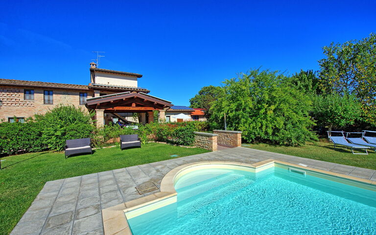 Casale Tiziano: bassin, Jardin