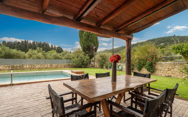 Villa Vrisses: Balcon / Terrasse / Patio, bassin, Extérieur