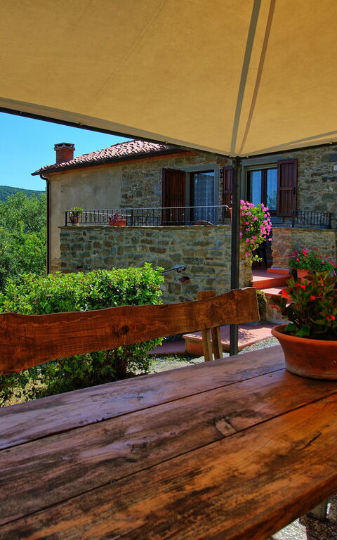 Borgo Veronica: Extérieurs