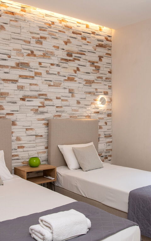 Beachfront Villa Seasun: chambre à coucher