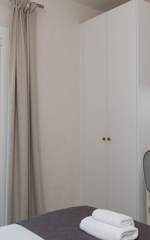 Beachfront Villa Seasun: chambre à coucher