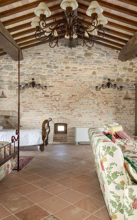 Villa Assisi: chambre à coucher