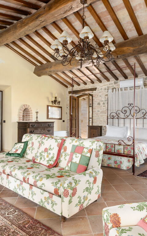 Villa Assisi: chambre à coucher