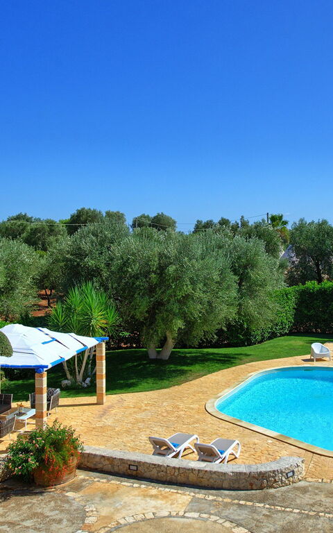 Lamia Santo Arcangelo: bassin, Jardin