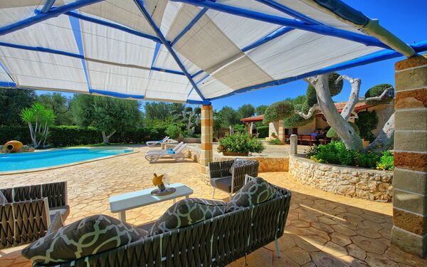 Lamia Santo Arcangelo: Extérieurs