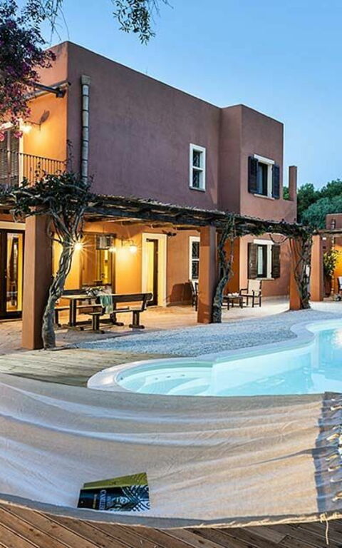 Villa Arangea: bassin, Extérieurs