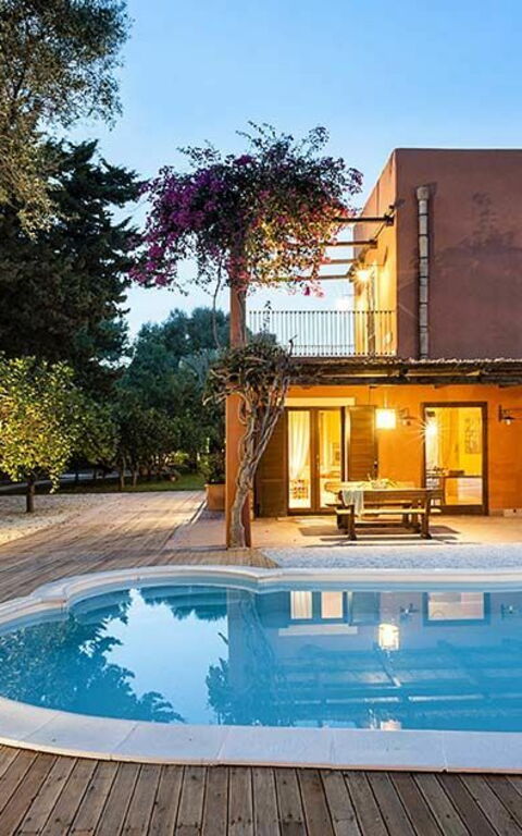 Villa Arangea: bassin, Extérieurs