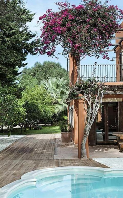 Villa Arangea: bassin, Extérieurs