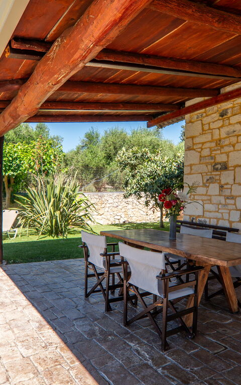 Villa Nipos