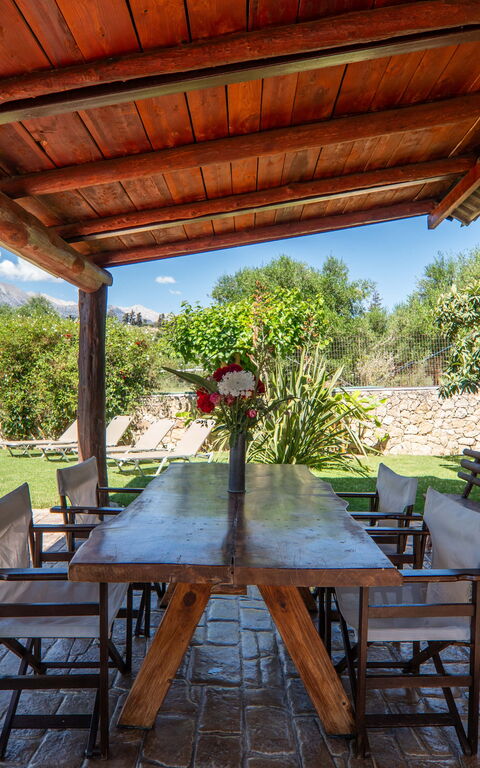 Villa Nipos