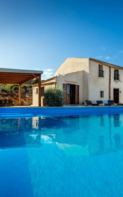 Villa Le Muse: bassin, Extérieur