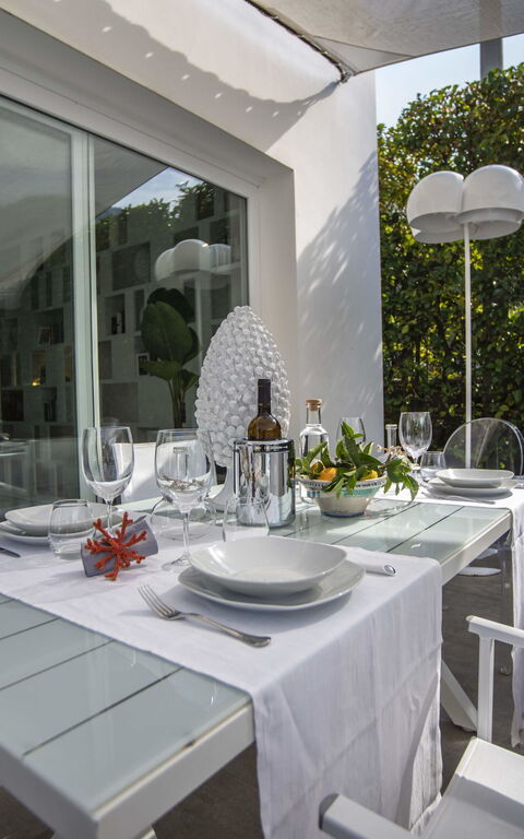 Villa Denari: Extérieur