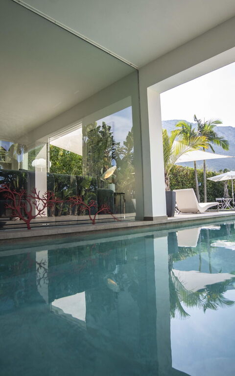 Villa Denari: bassin, Extérieur