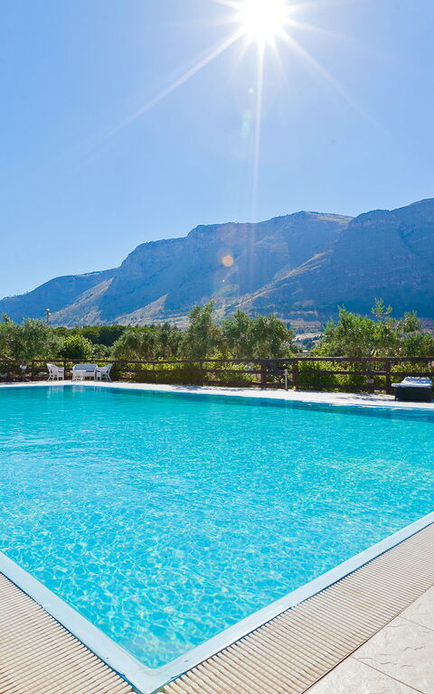 Tenutersa: bassin, Extérieur, Extérieurs