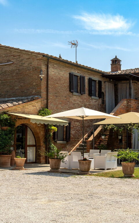 Casale Miro: Extérieur, Extérieurs