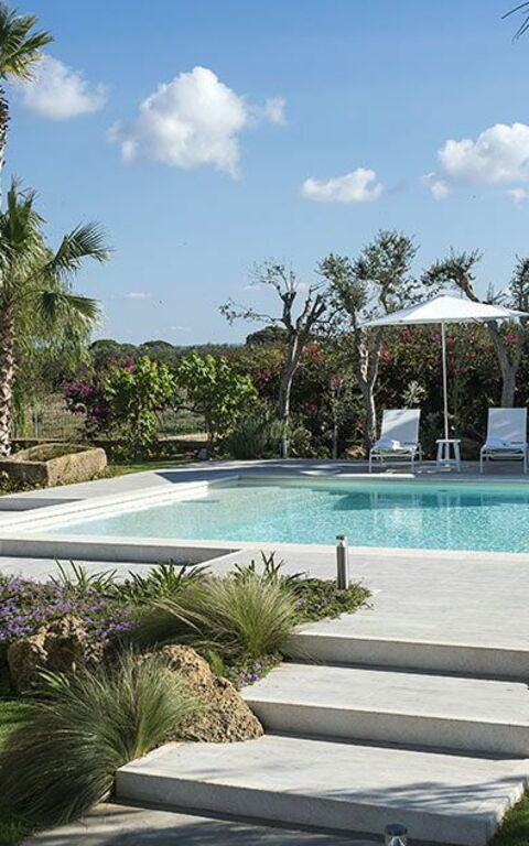 Villa Salinella: bassin, Jardin