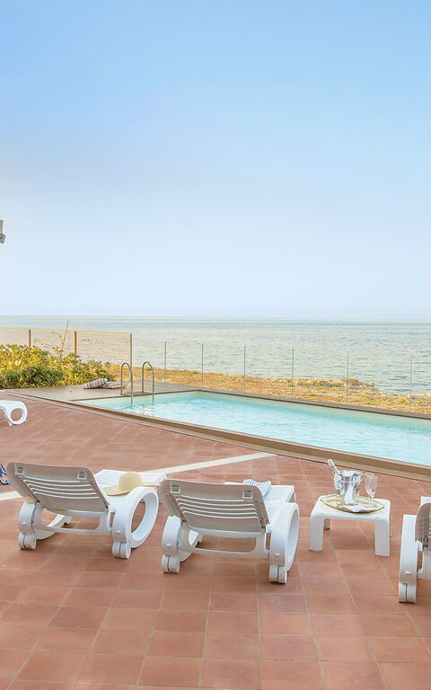 Villa Ala: bassin, Extérieur, Vues