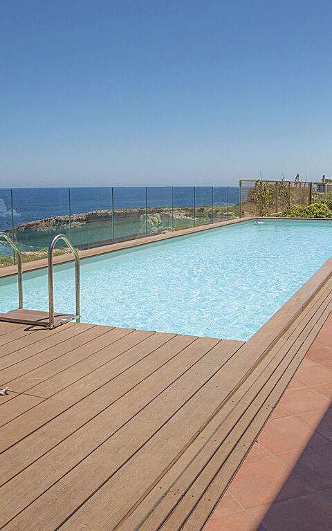 Villa Ala: bassin, Extérieur