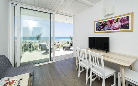 Logement Marina: Salle à manger, Salon