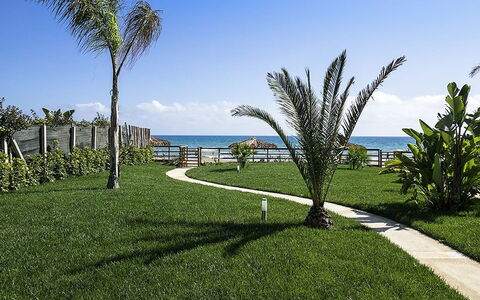 Logement Sirena: Extérieur, Jardin, Vues