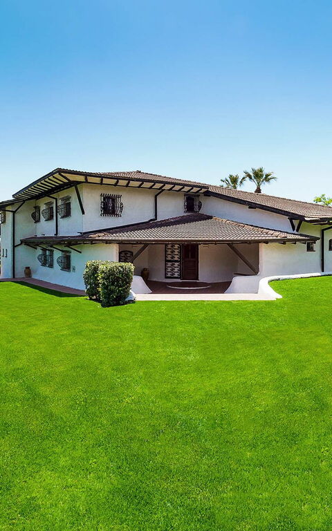 Blu Moon: Extérieurs, Jardin